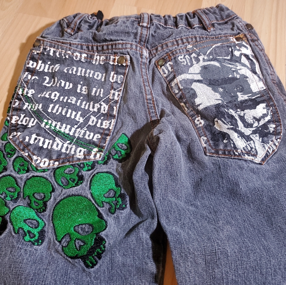 🍄6/36🍄 skully 💀 jeans
